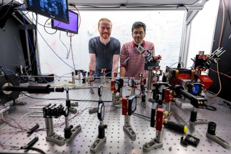 Noah Glachman (l.) and Shankar Menon have discovered how to combine trapped...