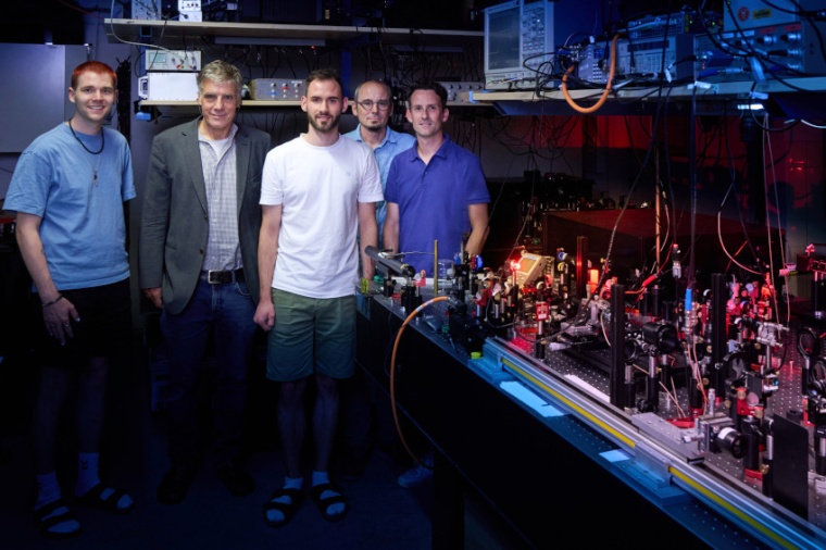 The team from the Institute of Applied Physics at the University of Bonn: Niels...