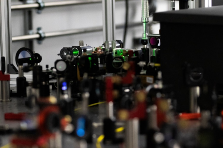 A glimpse of the experimental setup focussing on the area where the squeezed...