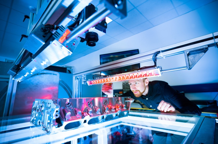Surface inspection using an image processing system. Image: Vitronic